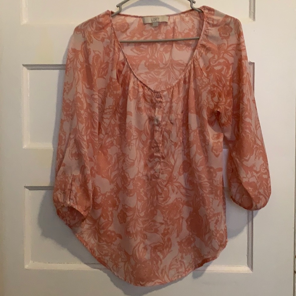 Adorable peach and white blouse